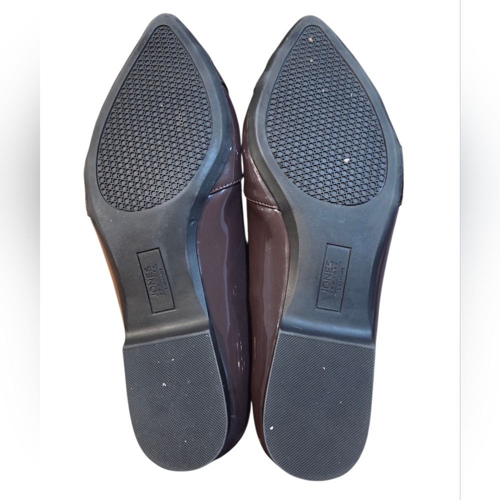 Jones New York - Elegant Faux Patent Leather Burgandy Women's Flats - Picture 5 of 5
